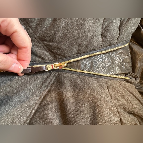 MK reversible vest. - Picture 11 of 15